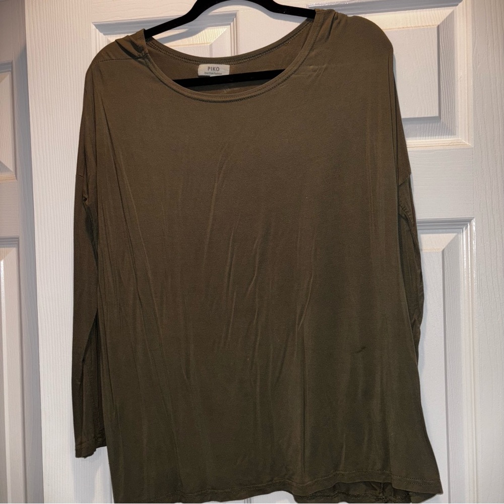 Piko 1988 Women's Olive Green Top